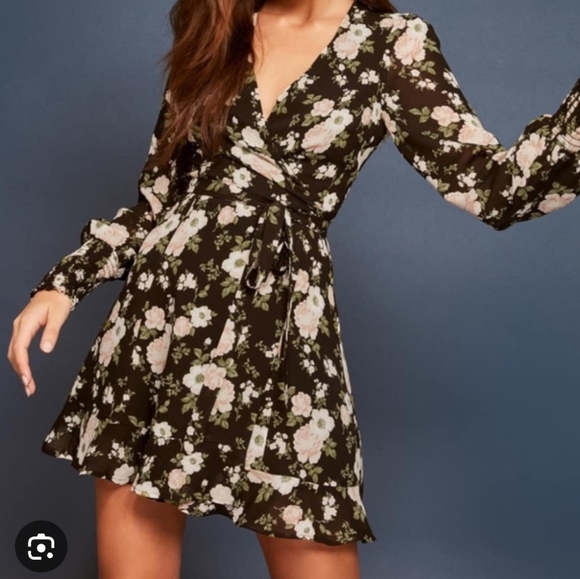 Reformation Dresses & Skirts - Reformation Kerri Wrap Around Dress Size Medium Fot And Flare
